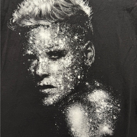 PINK 2023 Tour Black Graphic Tee - Picture 2 of 4